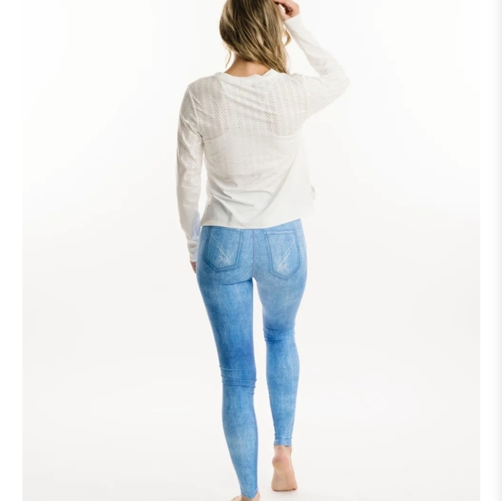 ZYIA Light Denim Distressed Light n Tight Hi-rise Legging 28"